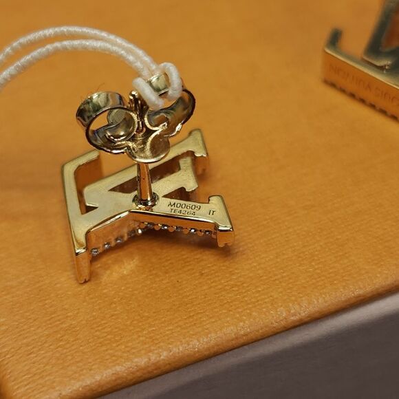 NWT Louis Vuitton Iconic Crystal Initiales Earrings Gold Authentic - GI… - Picture 14 of 16